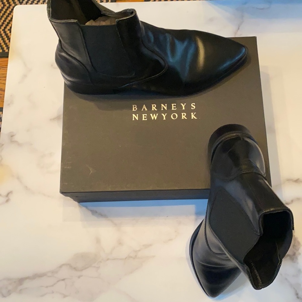 Barney’s New York Black Leather Chelsea Boots Size 39